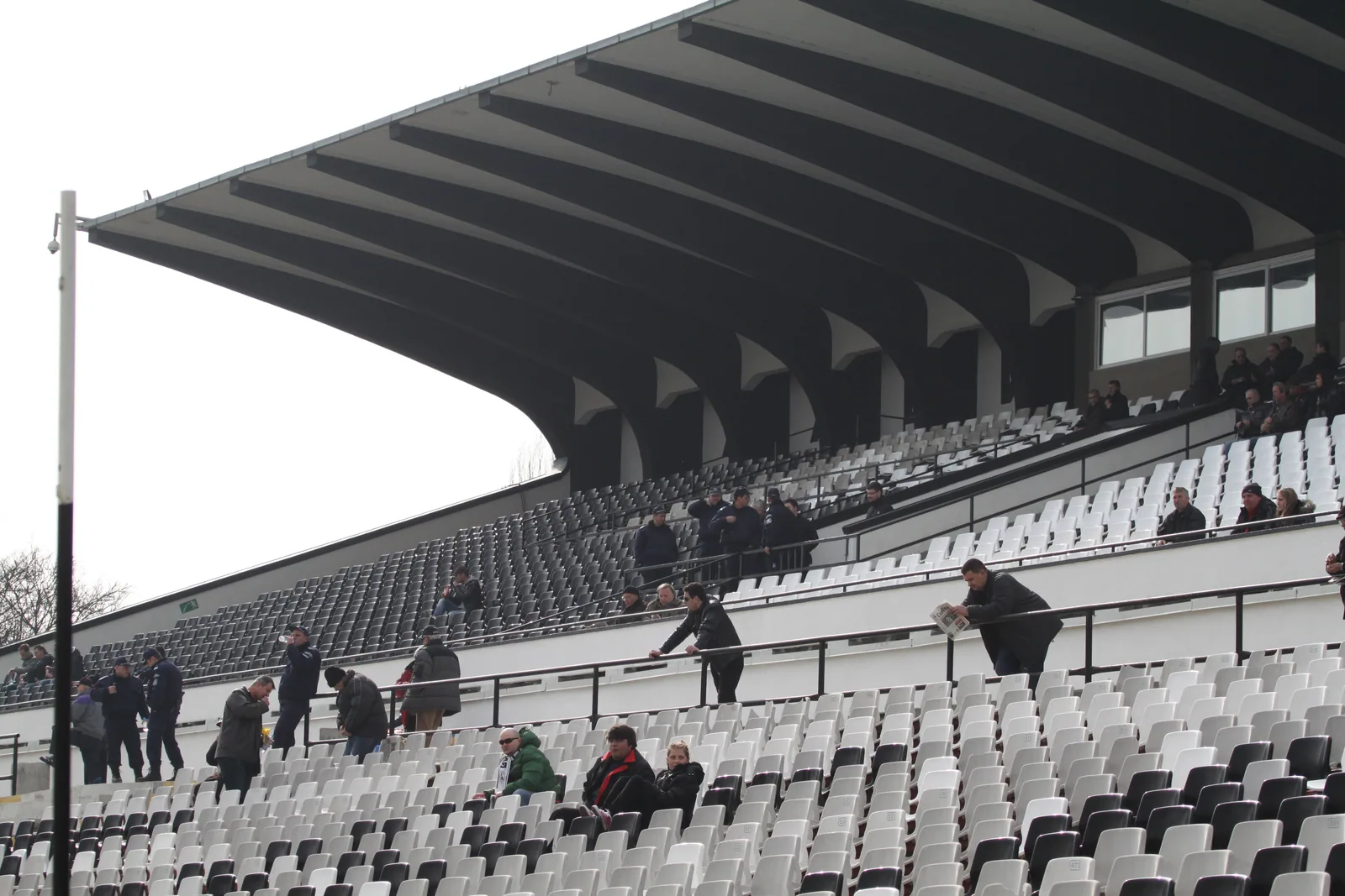 Stadion Aleksandara Šalamanova