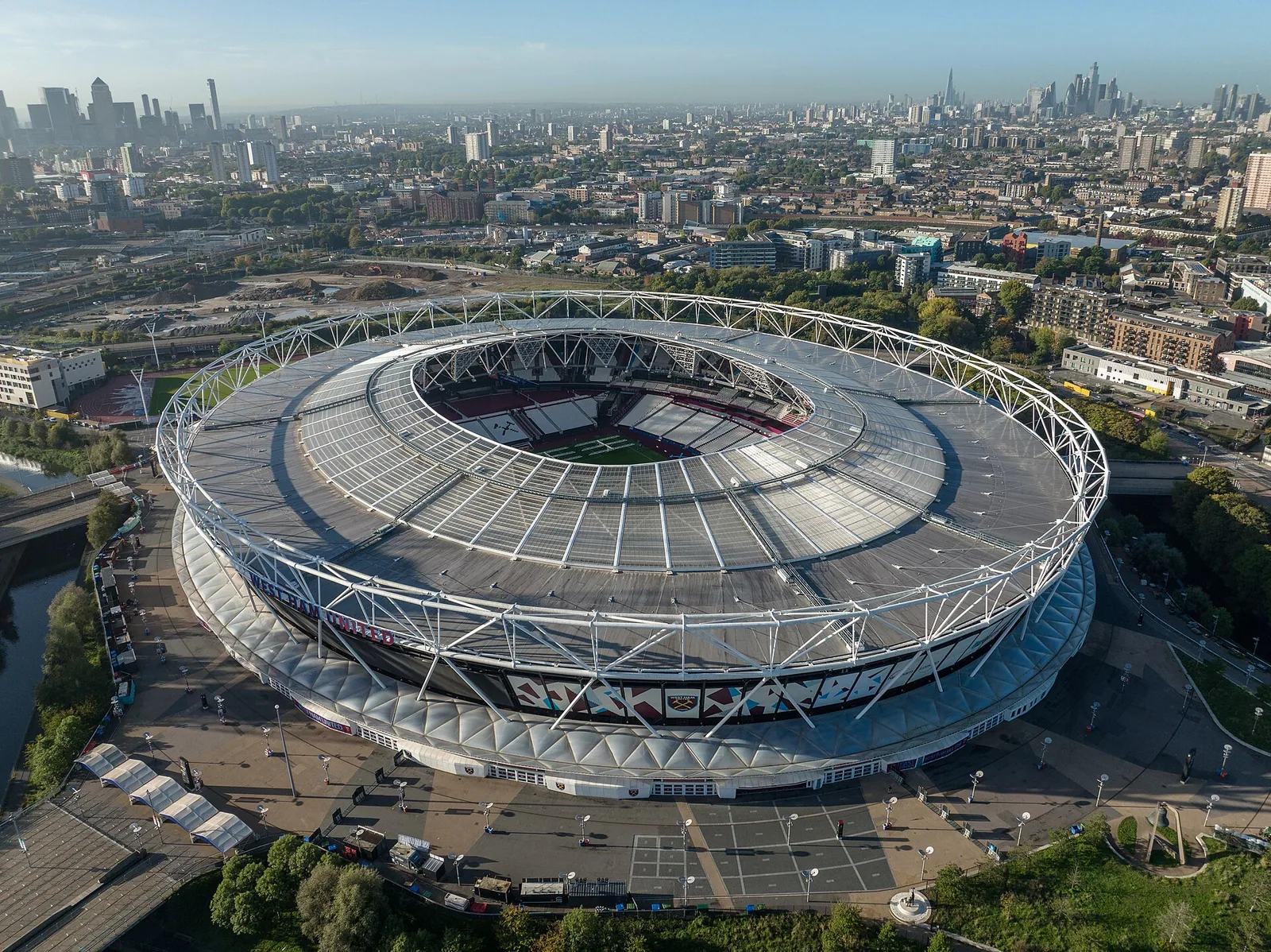 Londýnský stadion