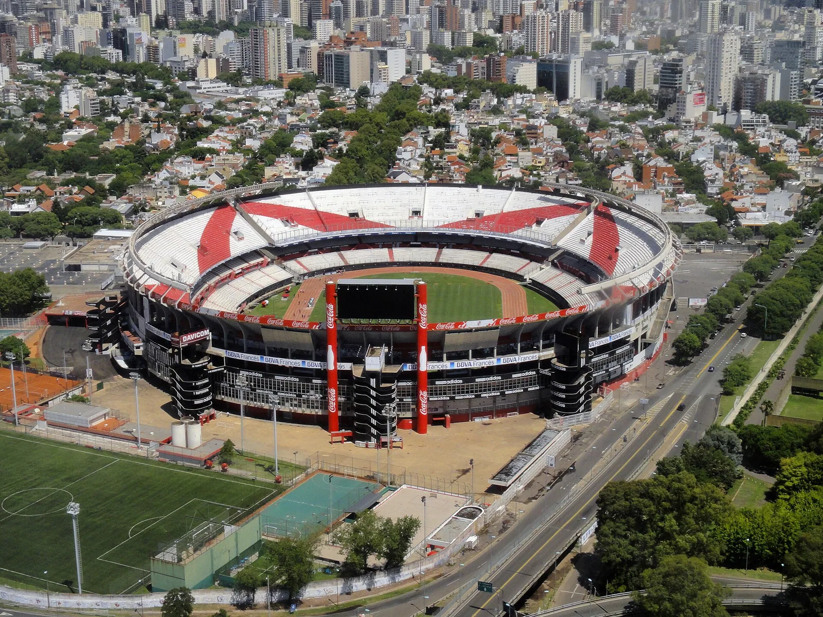 Estadio Más Monumental